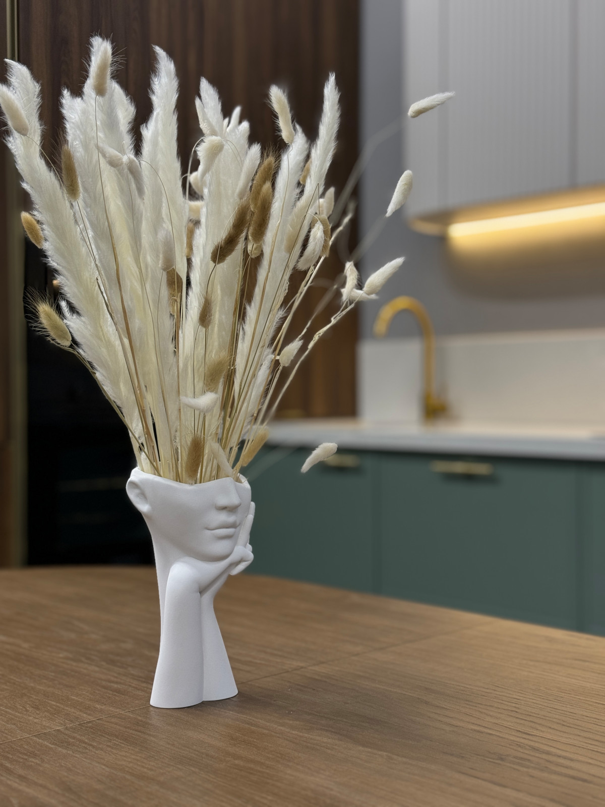 Обложка проекта: Кухня в шоуруме