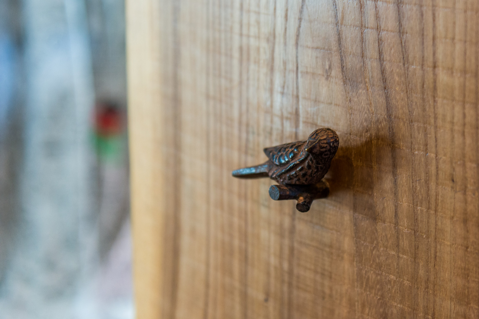 В гостях: Мансарда арт-директора с ванной в цветах его агентства