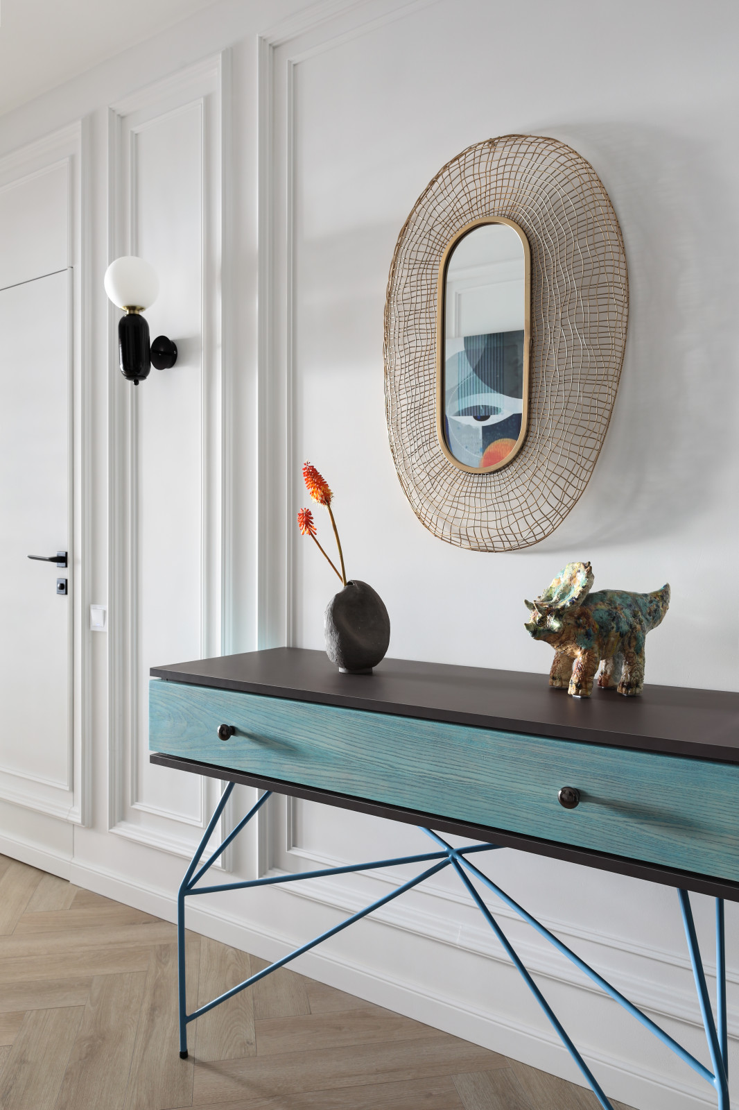 Стильная квартира с шаттерсами в Калининграде