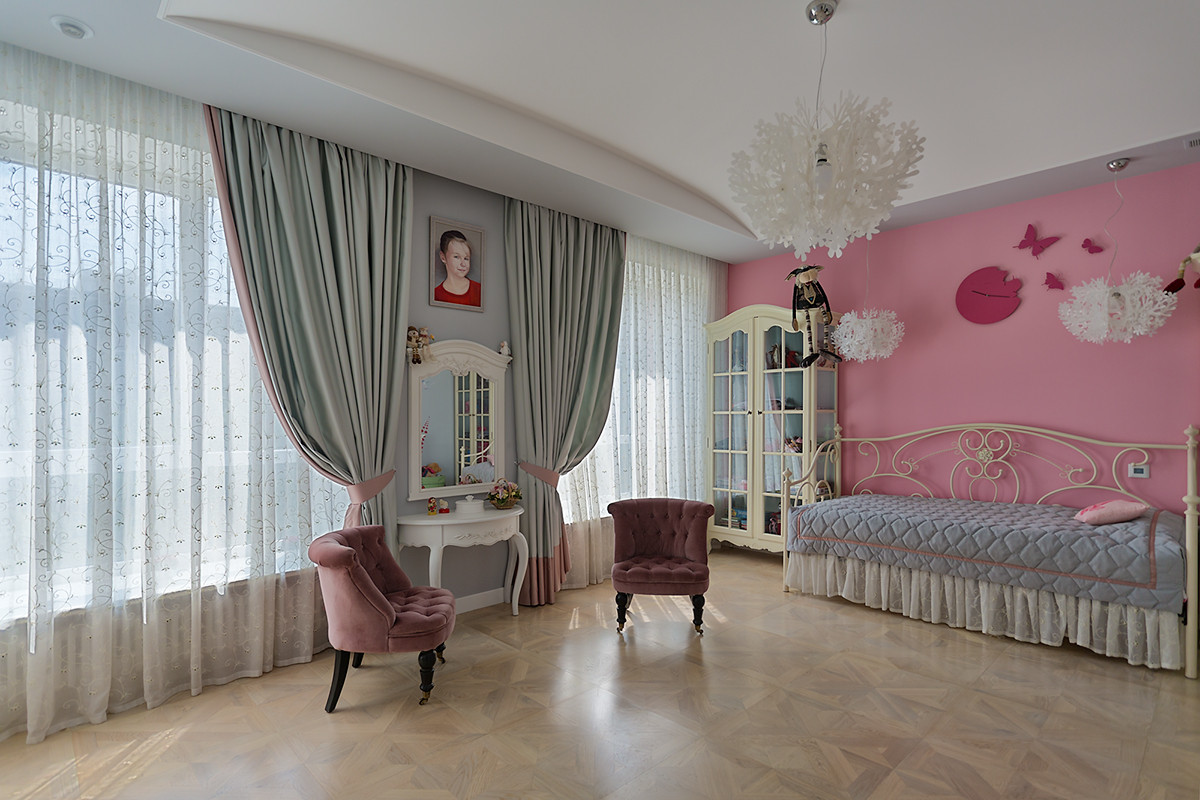 Обложка проекта: Оформление 4-х комнатной квартиры, созданной дизайнером Алиной Февралевой