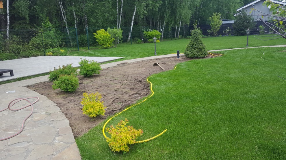 Как правильно: Устроить цветник… на картоне