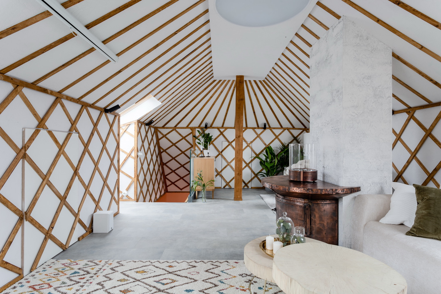 Малайская хижина в подмосковной мансарде