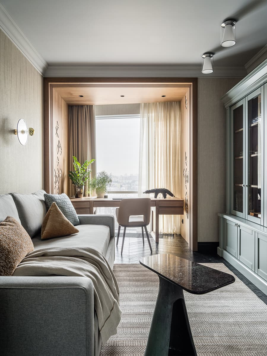 Ковры в интерьере квартиры для семьи кинопродюсера