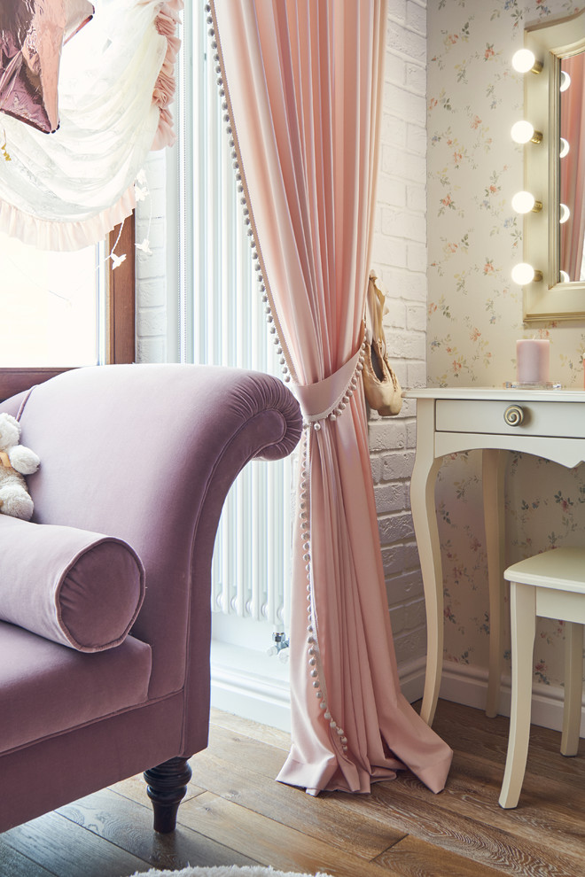 Смольный парк