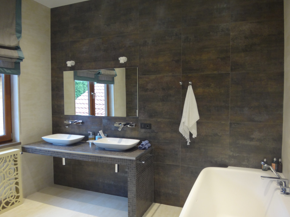 Частный дом из клееного бруса 500 кв.м.  д.Мостовское.