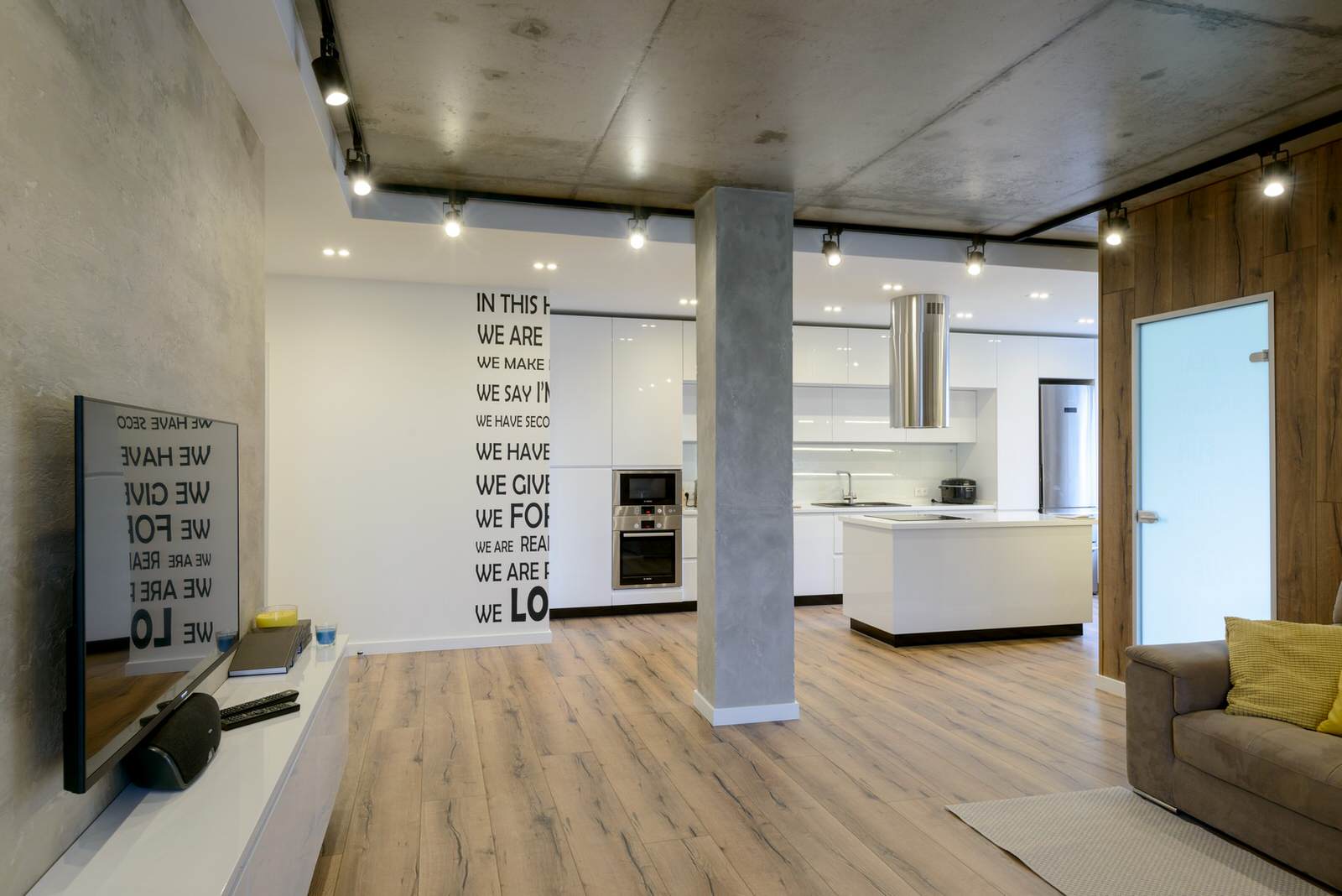 Квартира с бетонным потолком