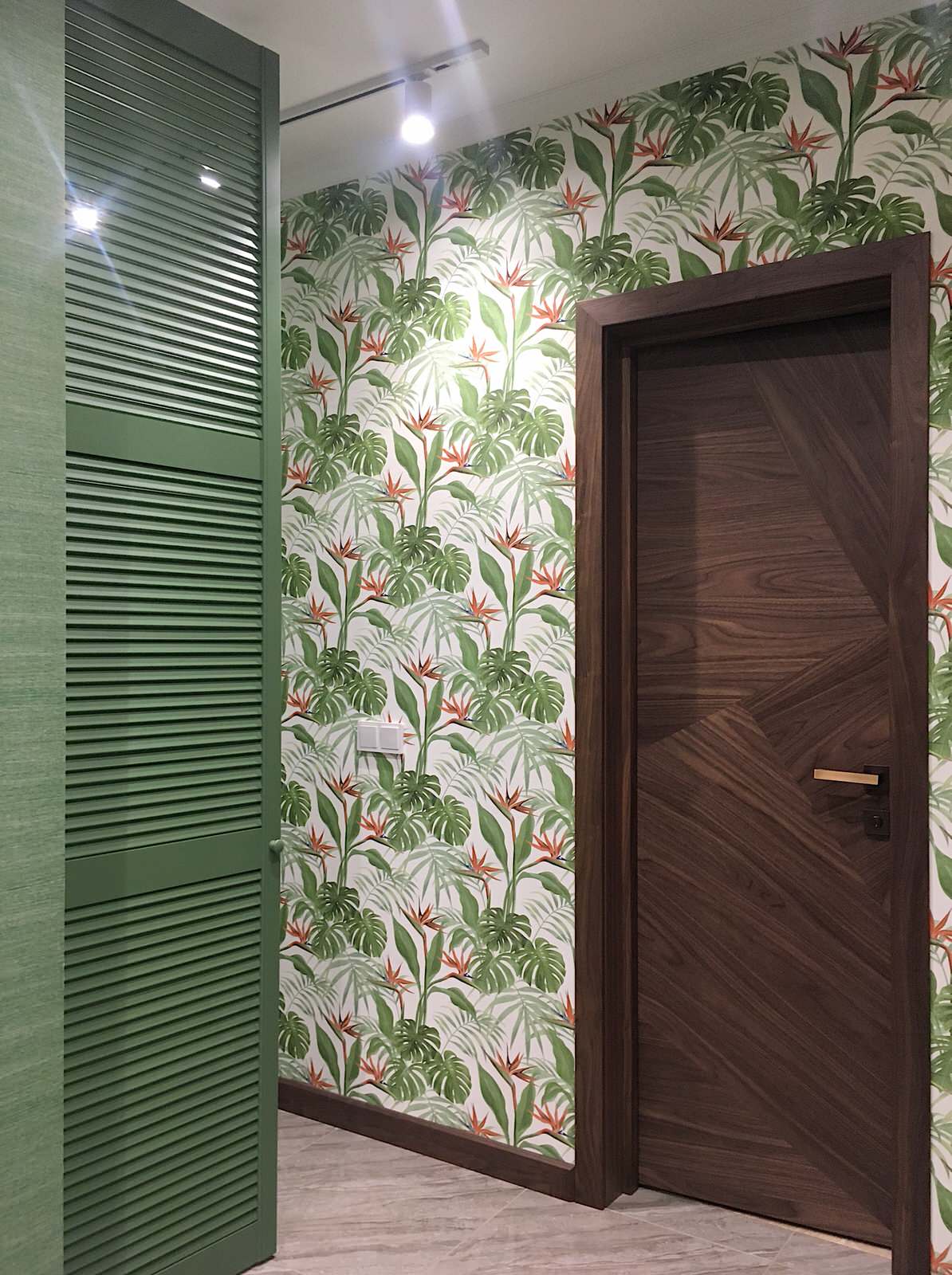 Жалюзийные двери в постирочную для Лидии