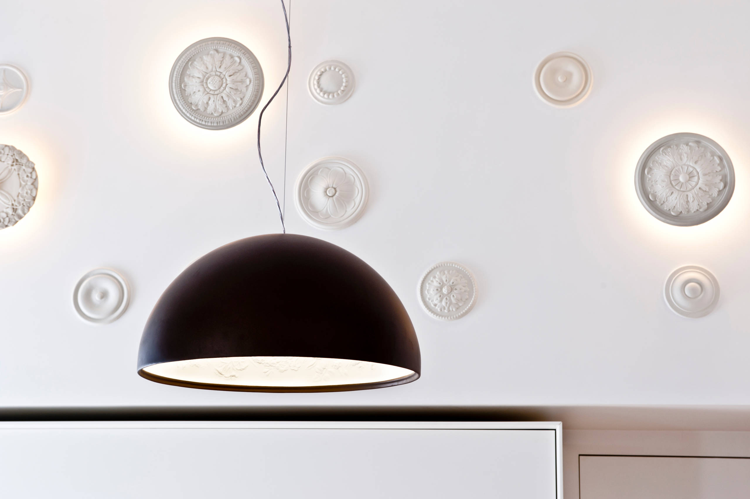 Houzz Италия: Многоуровневое пространство, которое играет со светом