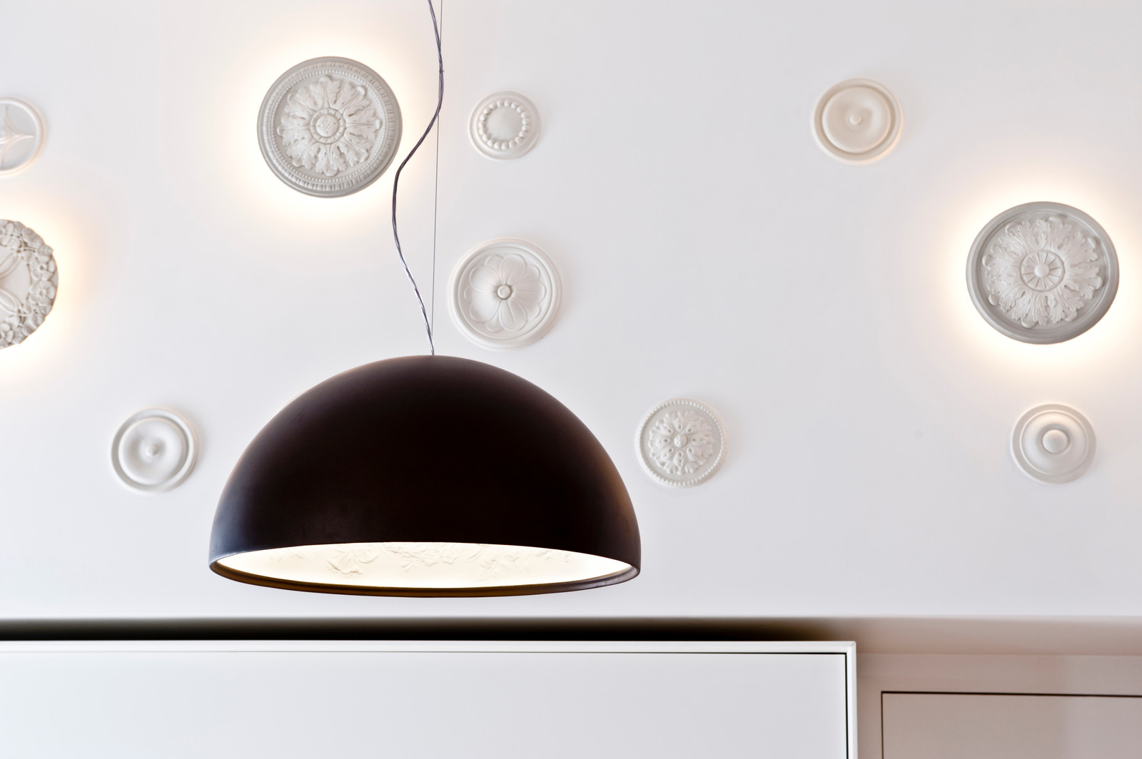 Houzz Италия: Многоуровневое пространство, которое играет со светом