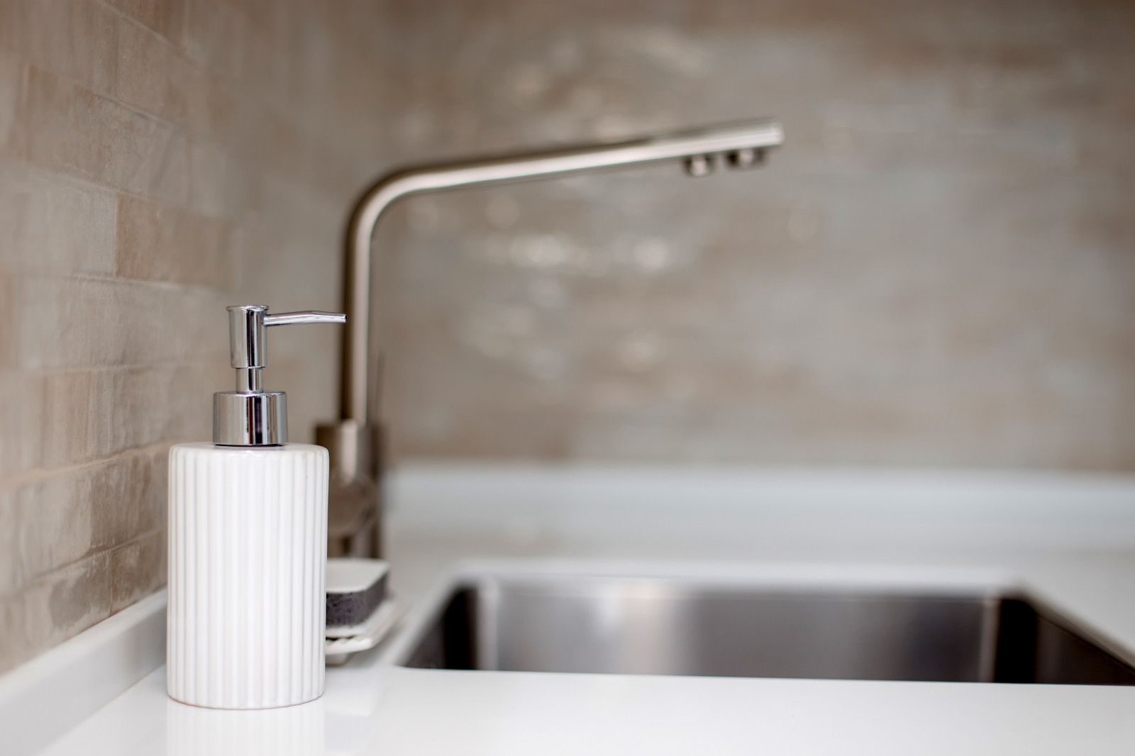 Белая кухня ЖК "Циолковский", Обнинск