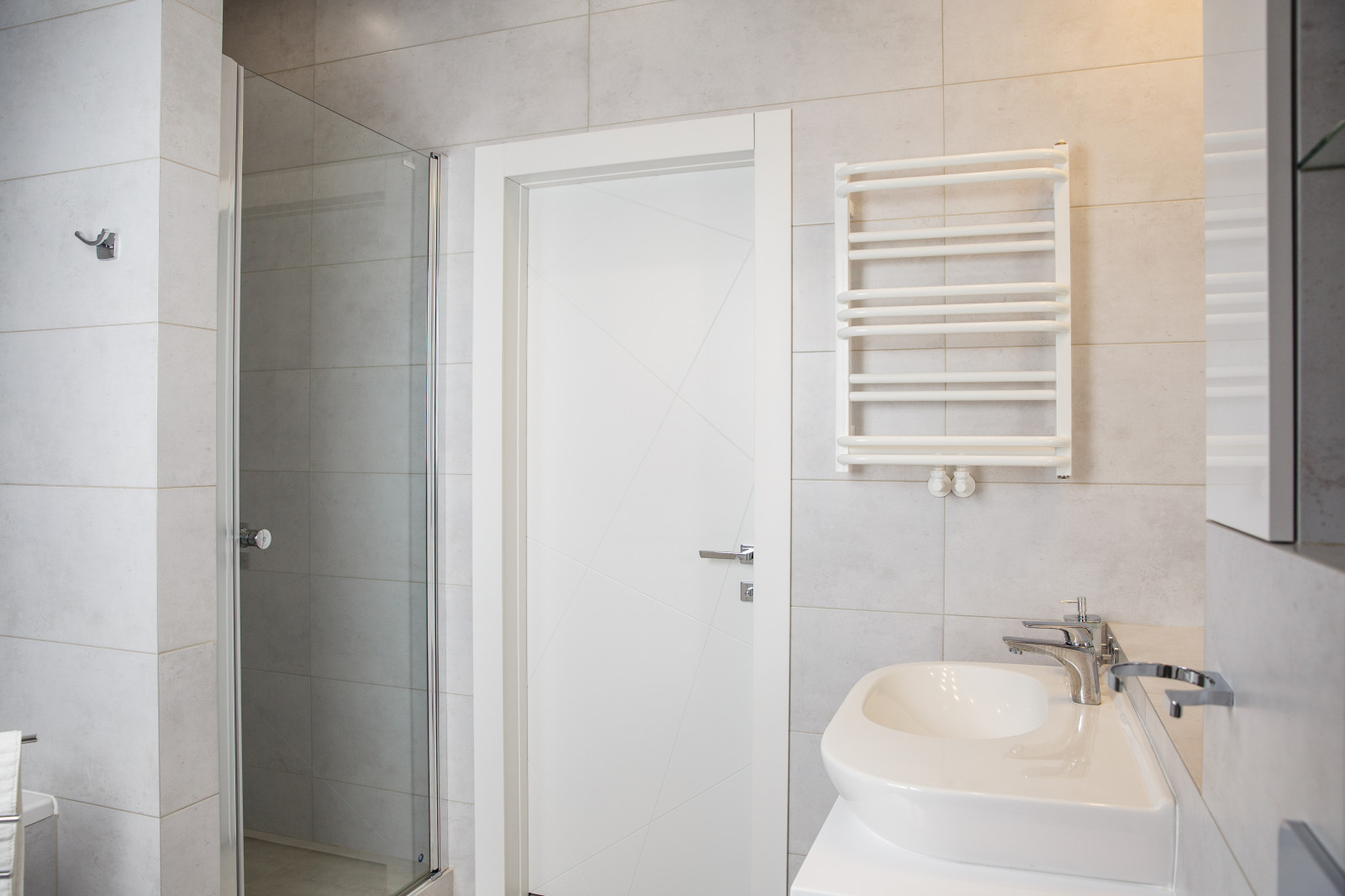 Двухэтажная квартира с мансардным потолком