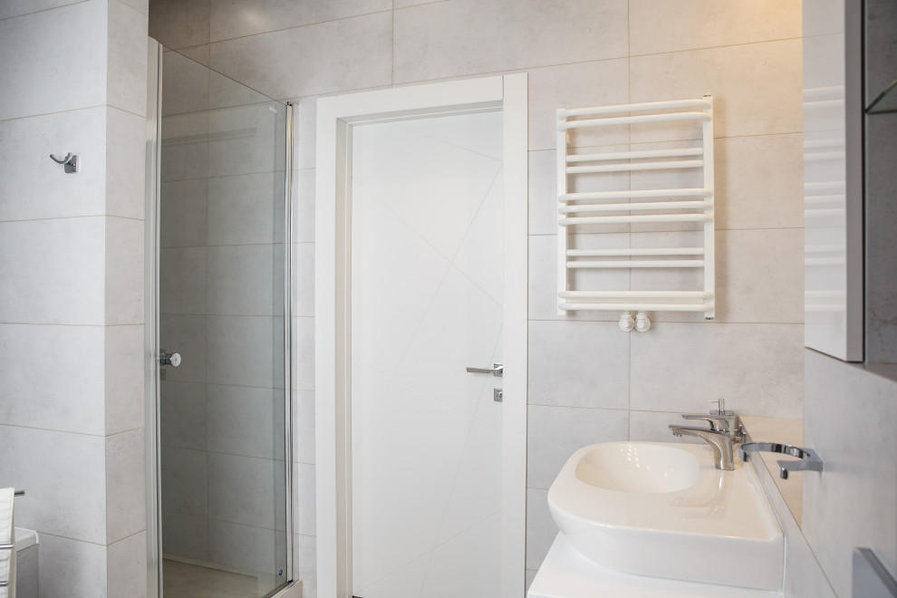 Двухэтажная квартира с мансардным потолком