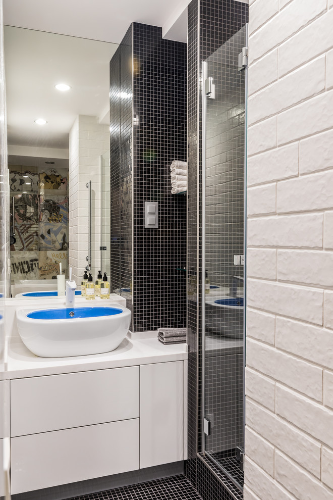 Просто фото: Цветная сантехника — 26 модных идей