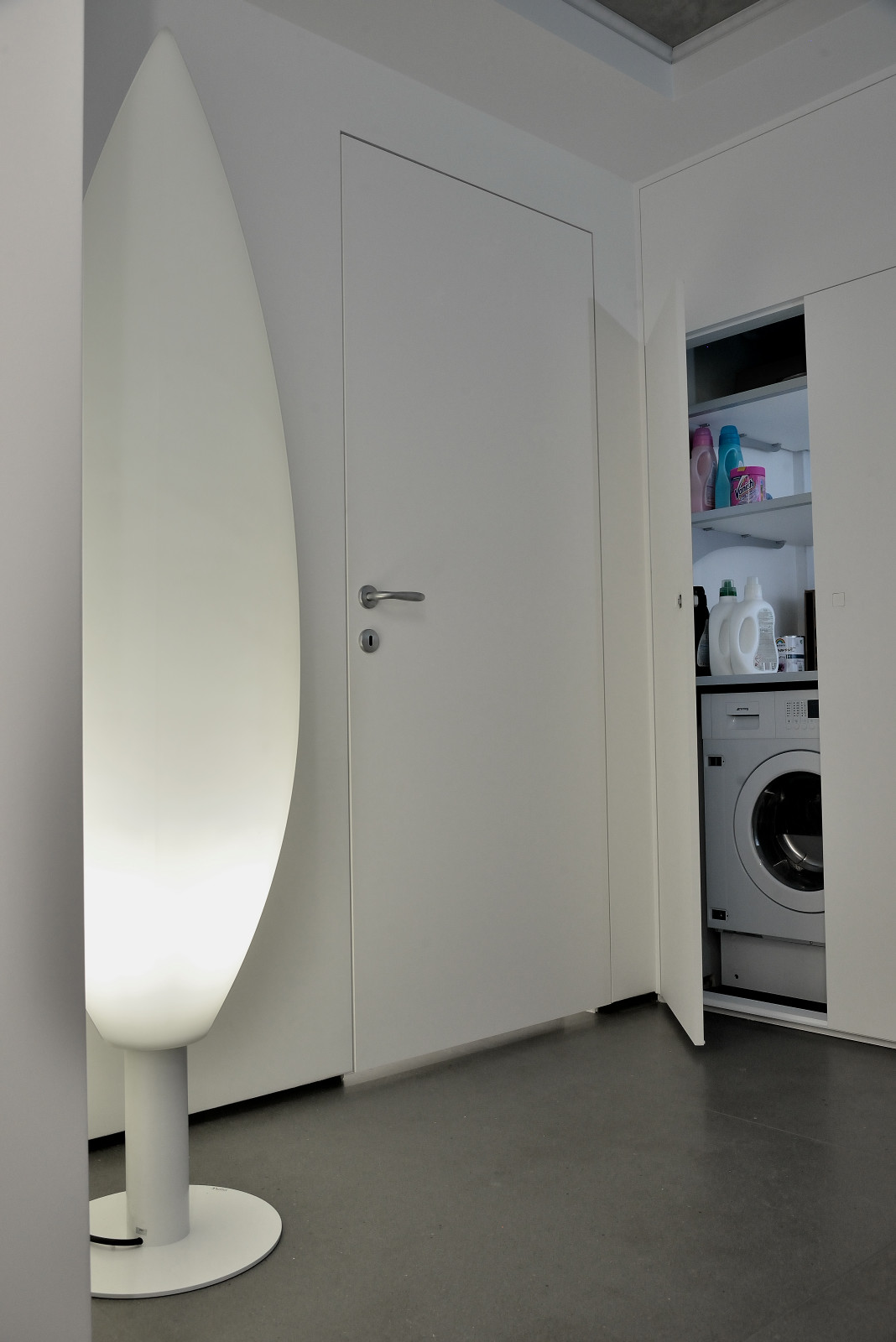 Обложка проекта: Minimal art.