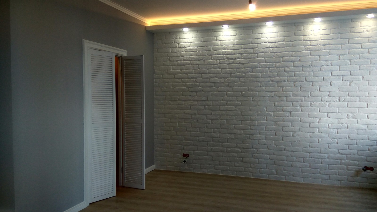 Квартира студия в смешанном стиле.