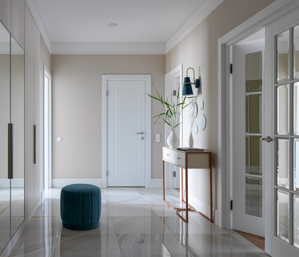 Arartment in Saint-Petersburg by TaupeHome