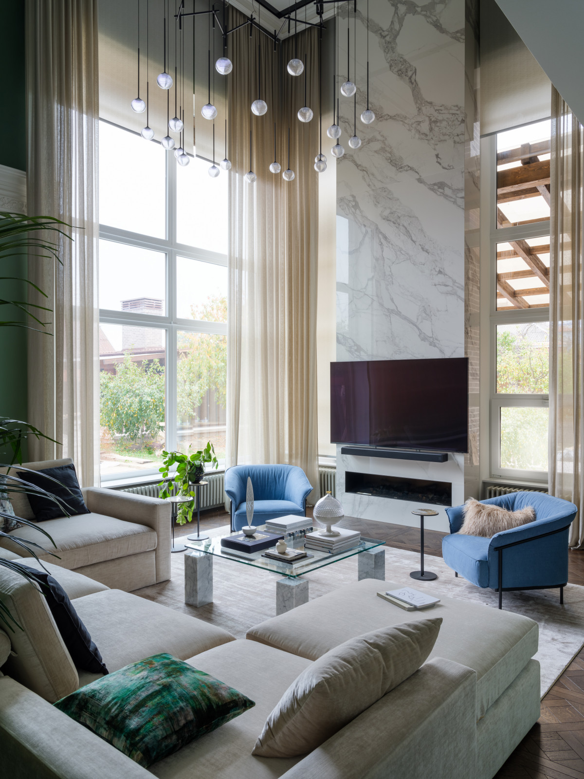 Дом с зелёной гостиной