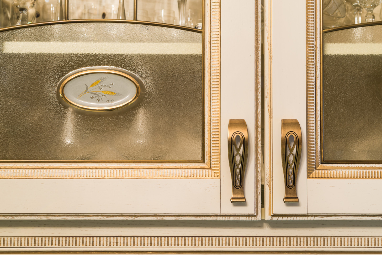 кухня классика Августа