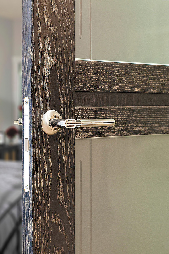 Alvero doors in details