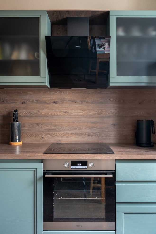 Кухня из массива с интегрированной ручкой