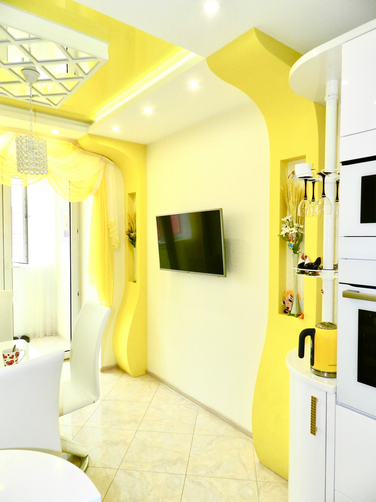 Ярки краски в современном мире.