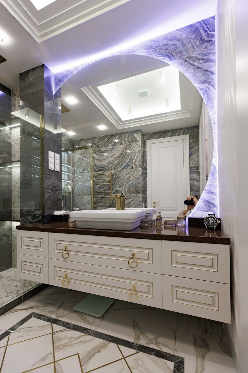 Зеркало с подсветкой