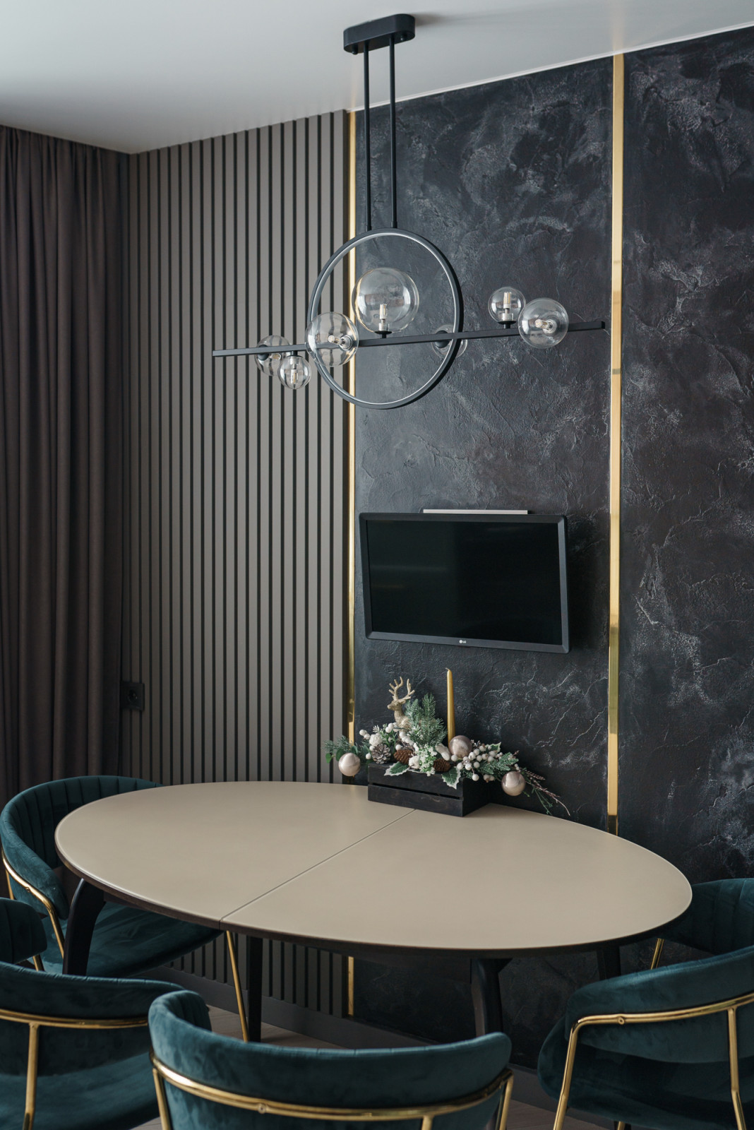 Темные акценты