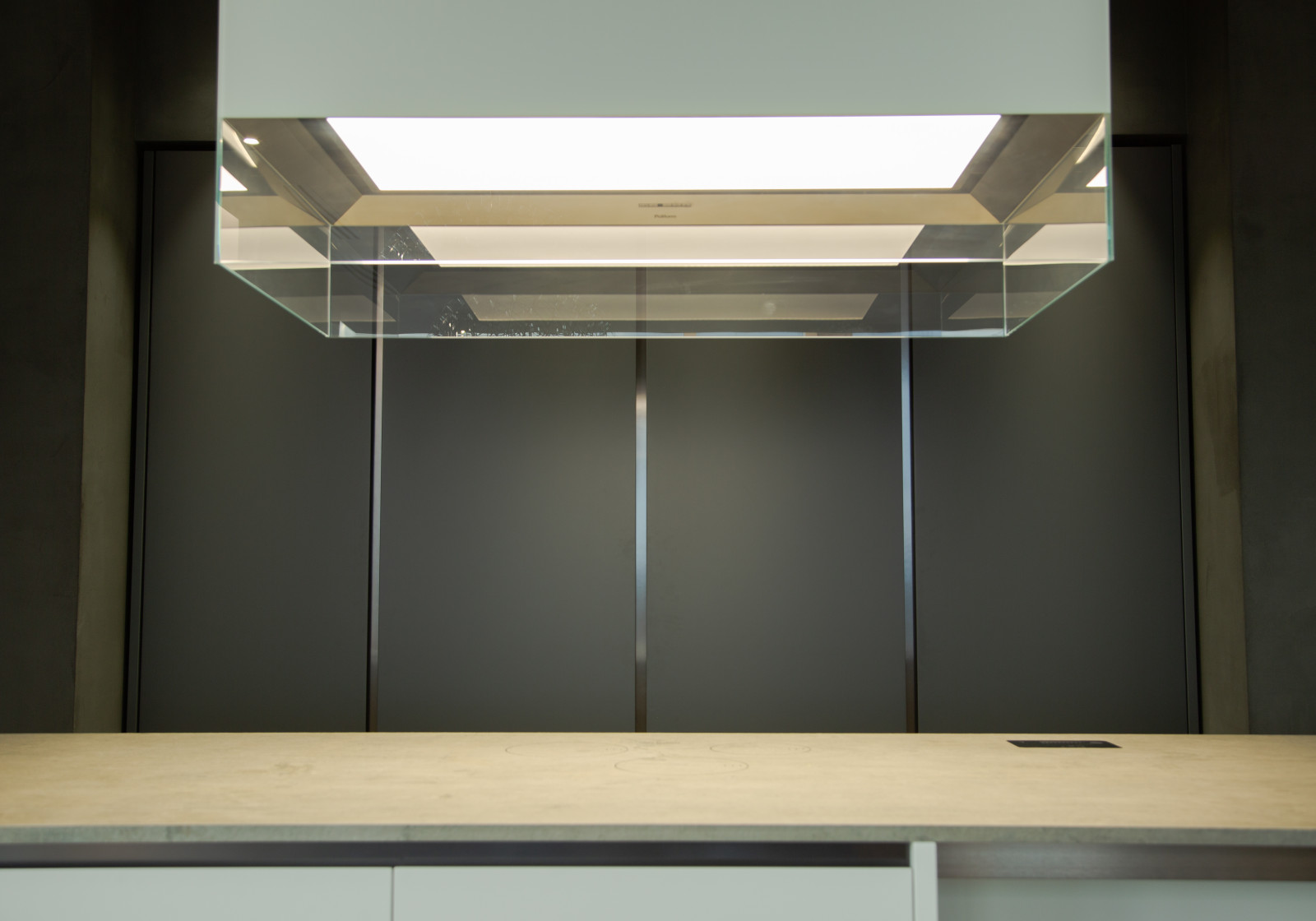 Реализация проекта в ЖК "Дом на Мосфильмовской"