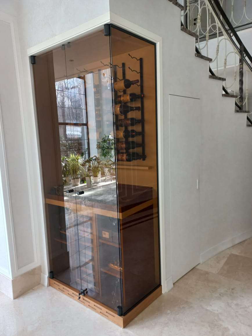 Винный шкаф