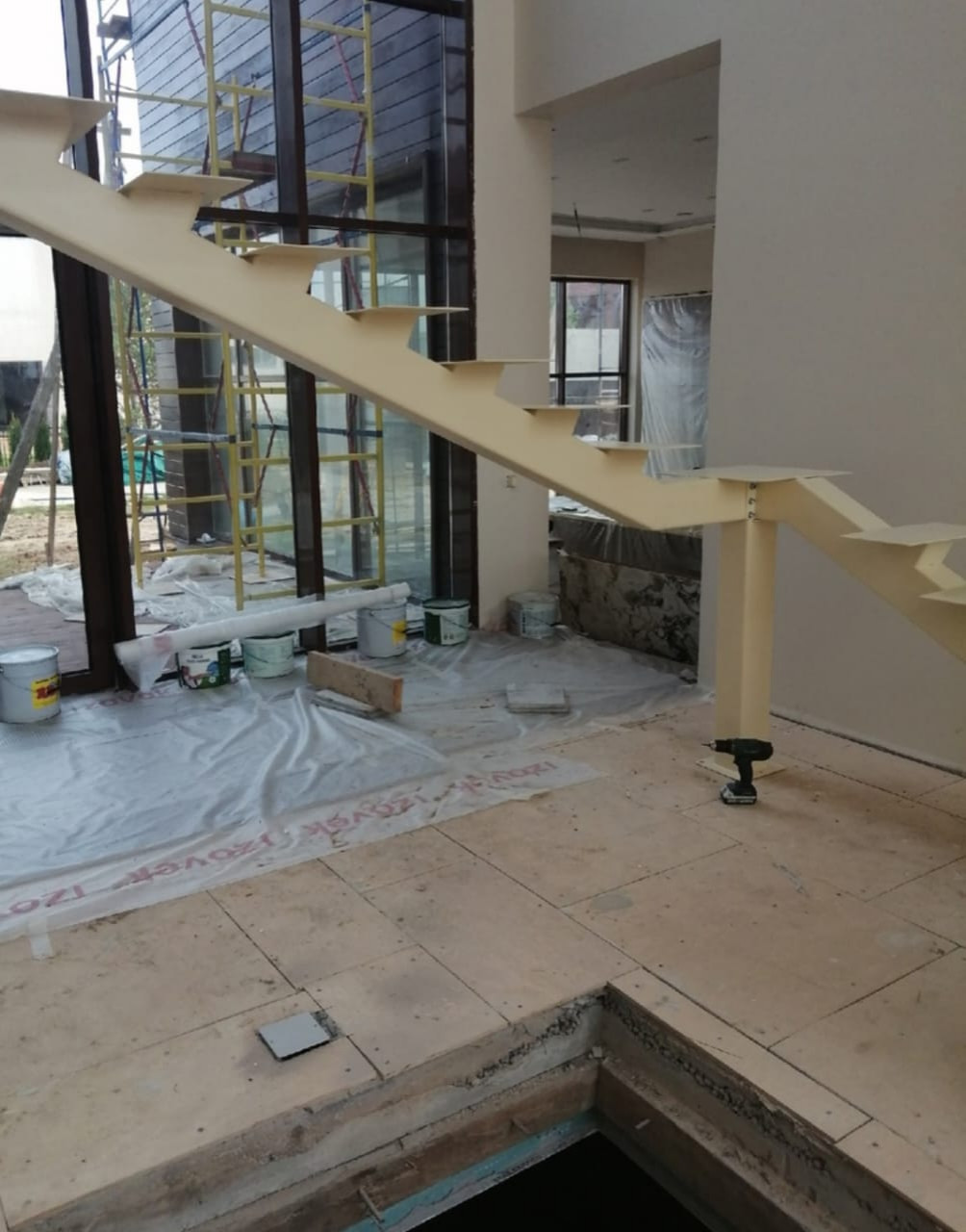 Обложка проекта: Лестница