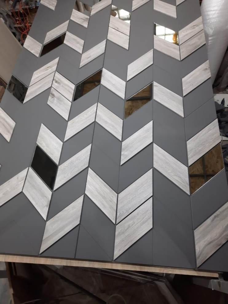 Обложка проекта: прима грей с зеркальными вставками