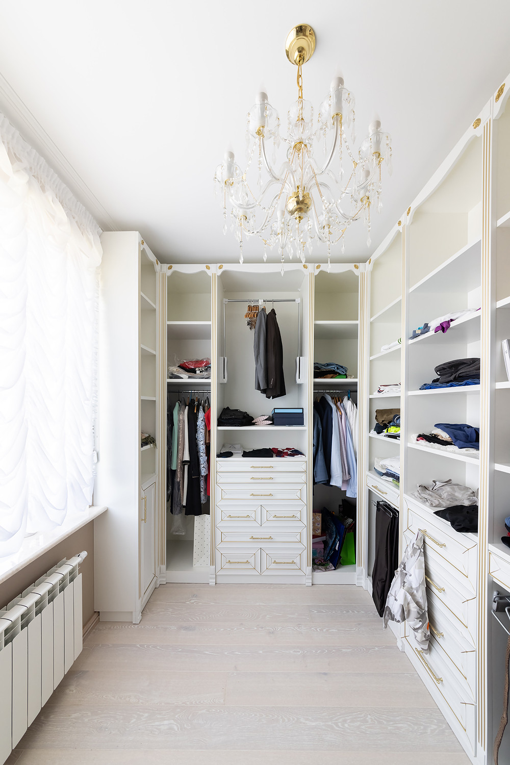 Дизайн интерьера дома в классическом стиле. Реализованный проект.