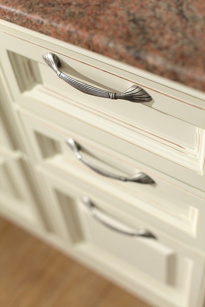 Классическая белая кухня