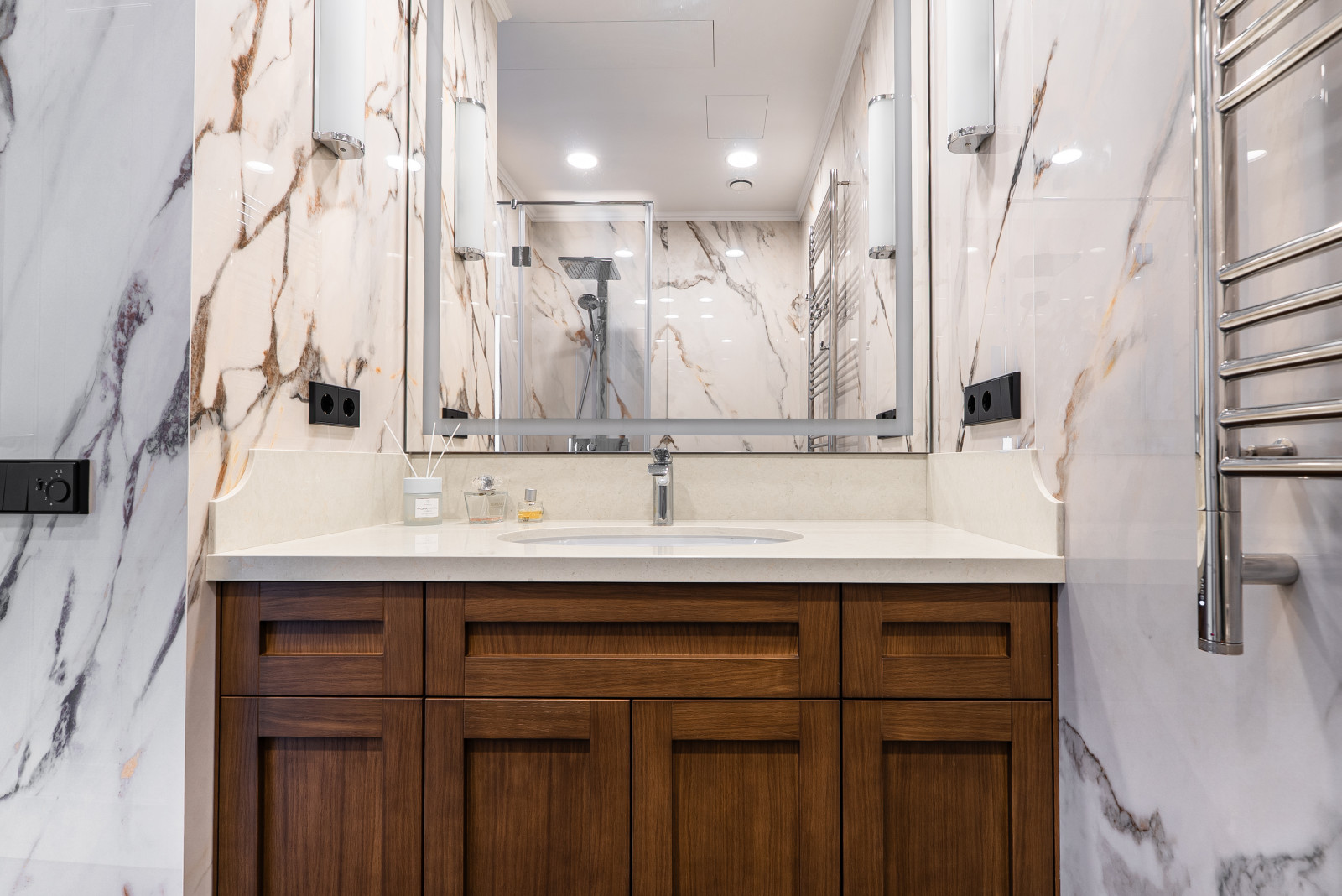 с видом на реку