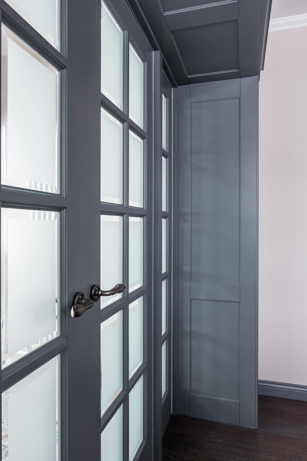 Двери в интерьере. Дизайнер Олеся Мачулина.