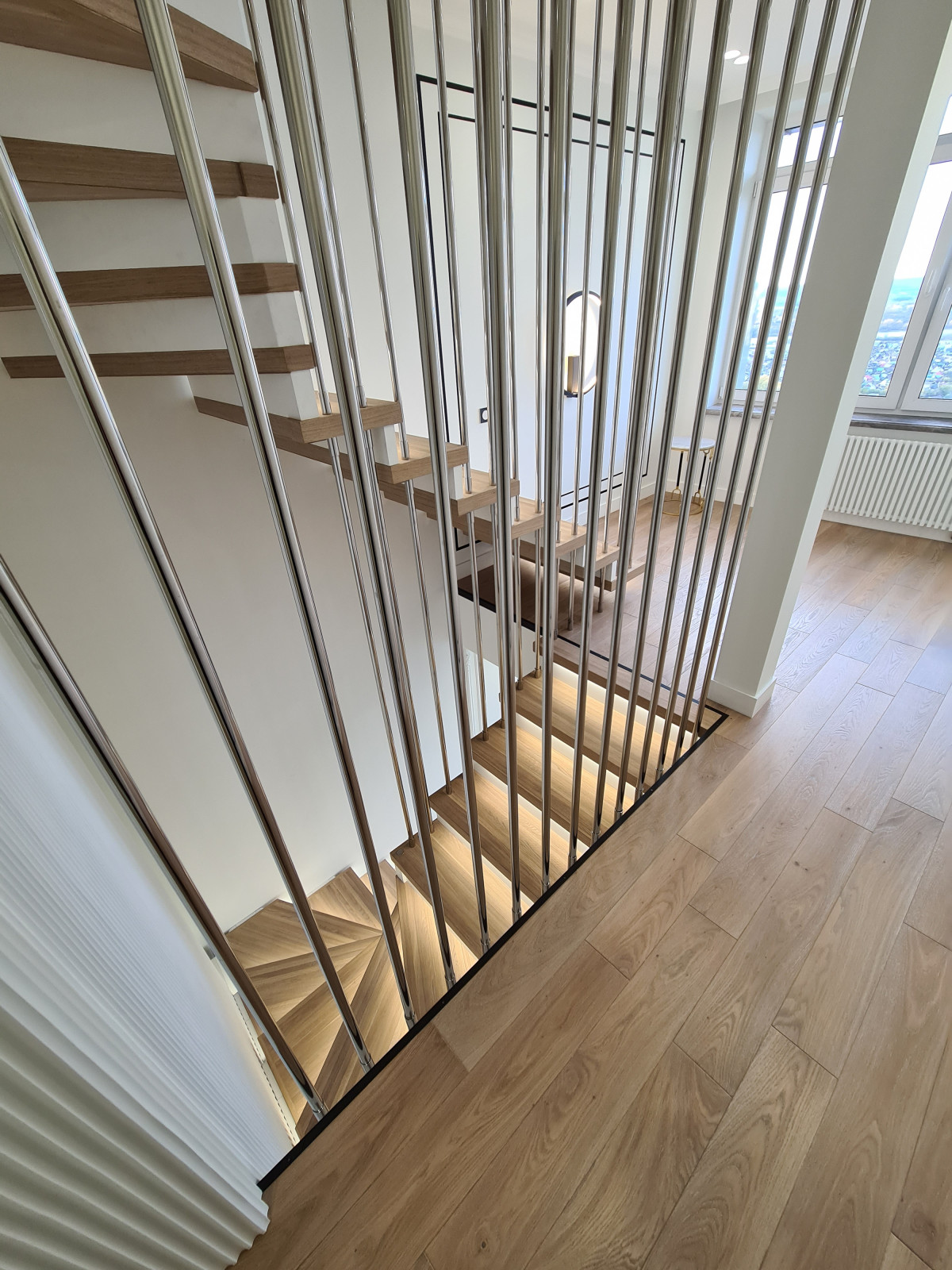 Лестница, Коммунистическая