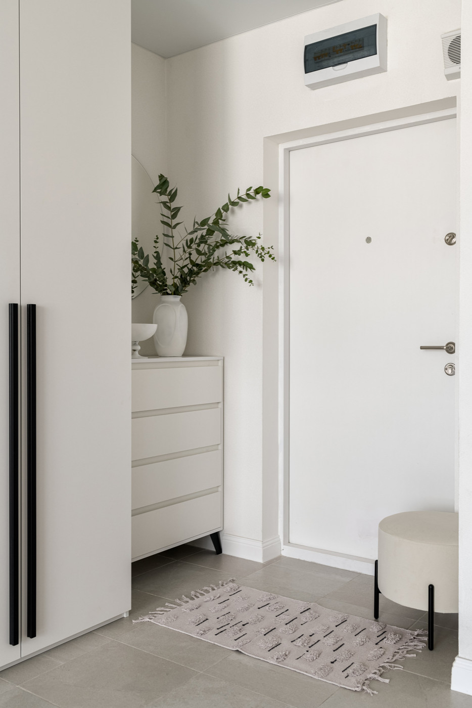 Light one bedroom apartment