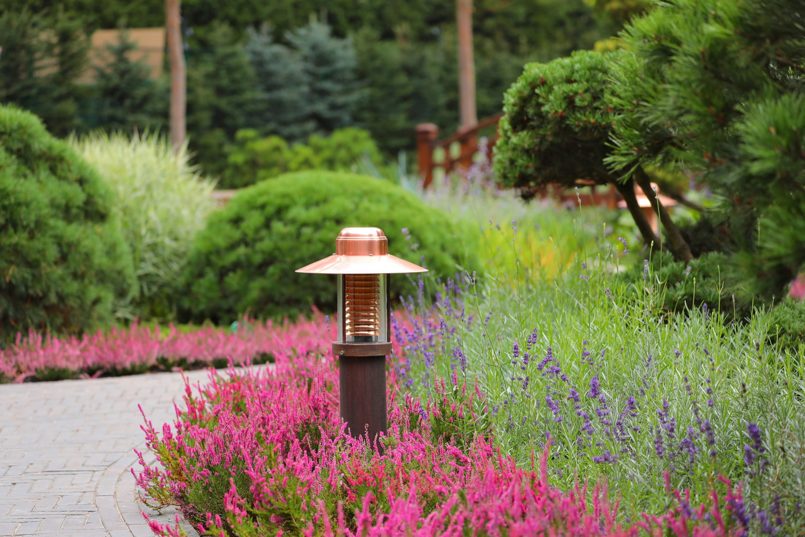 Коттеджный сад в Барвихе (дизайн и исполнение компании "Imperial Garden")