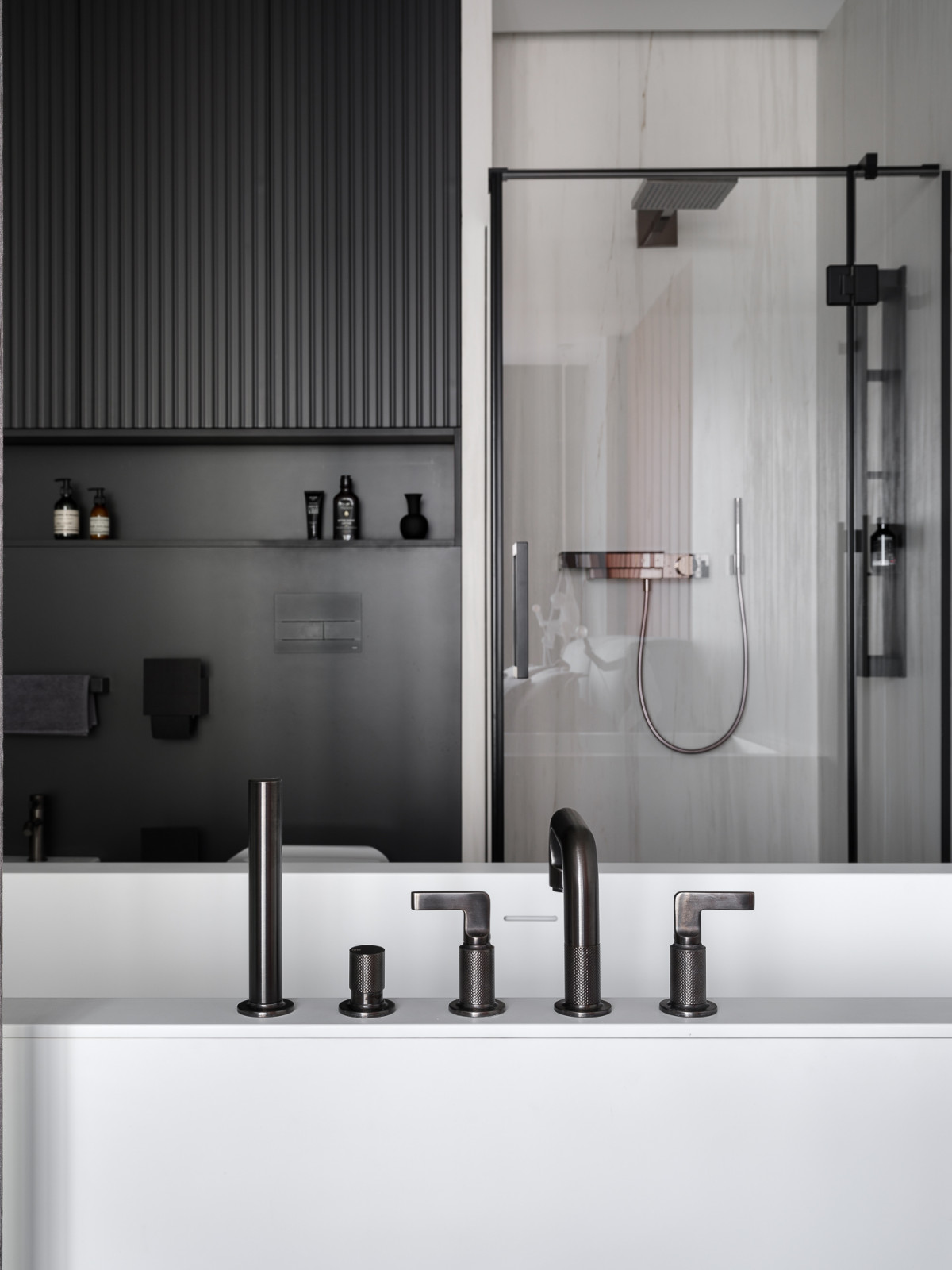 Апартаменты для молодой девушки в 100 м²