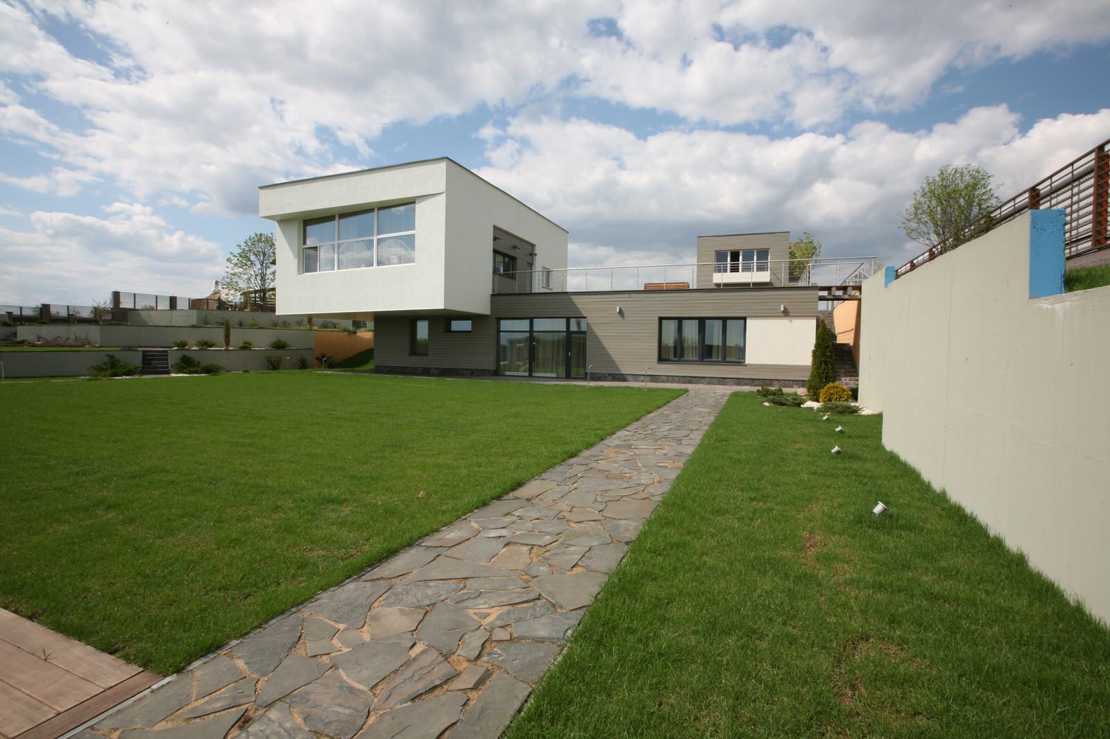 ДОМ В ХОЛМЕ, 450 кв.м.