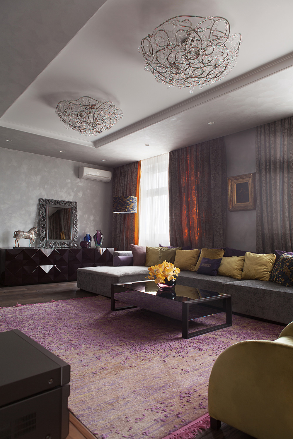 яркая гостиная