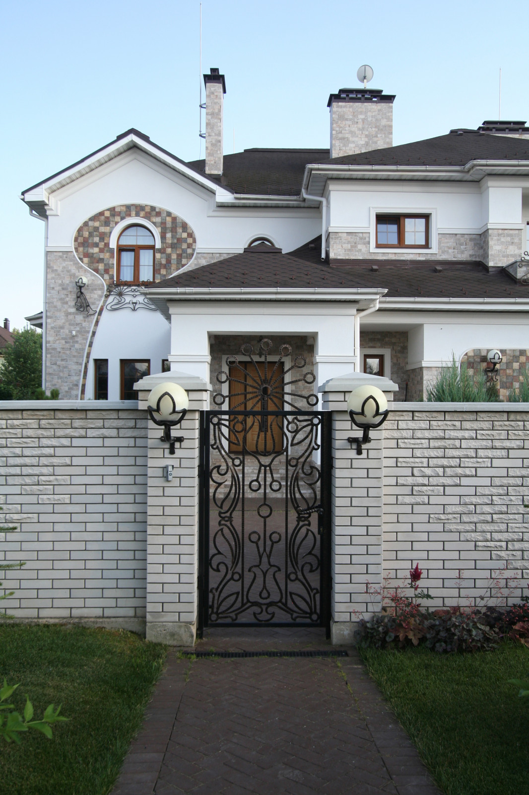 Обложка проекта: Загородный дом. Редизайн фасада. Постройки