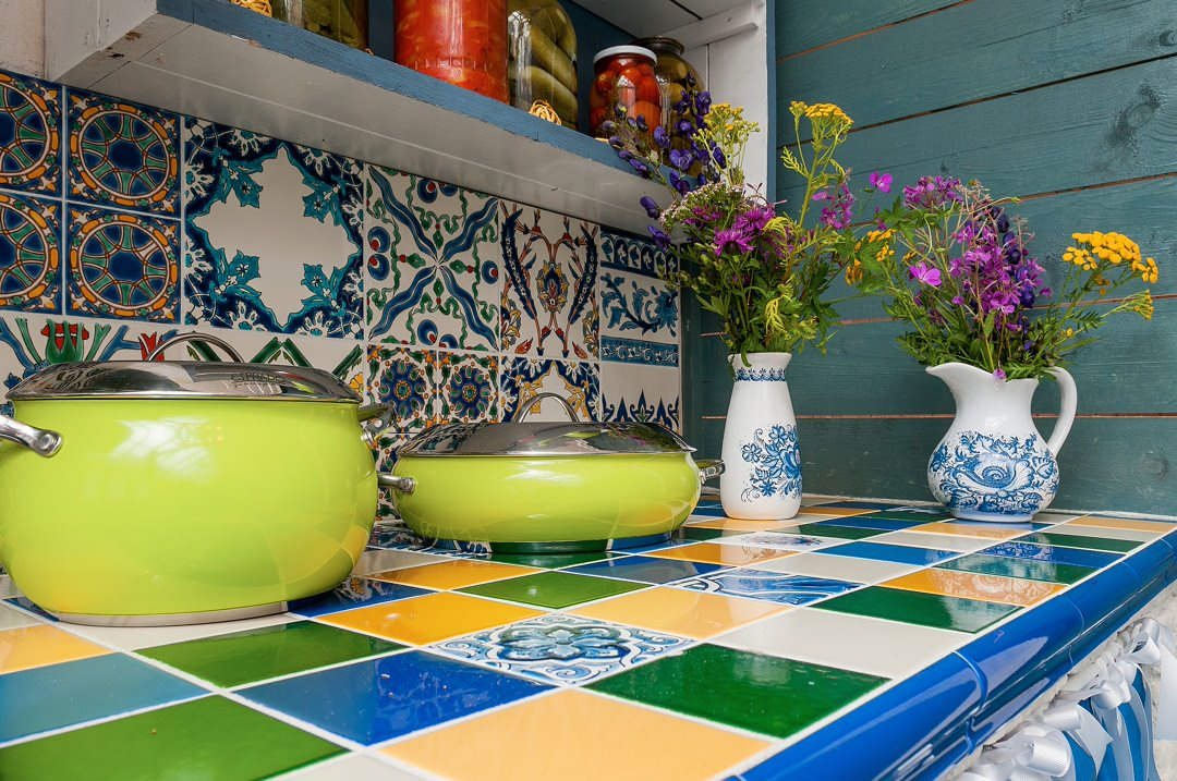 Стародачная беседка в средиземноморском стиле