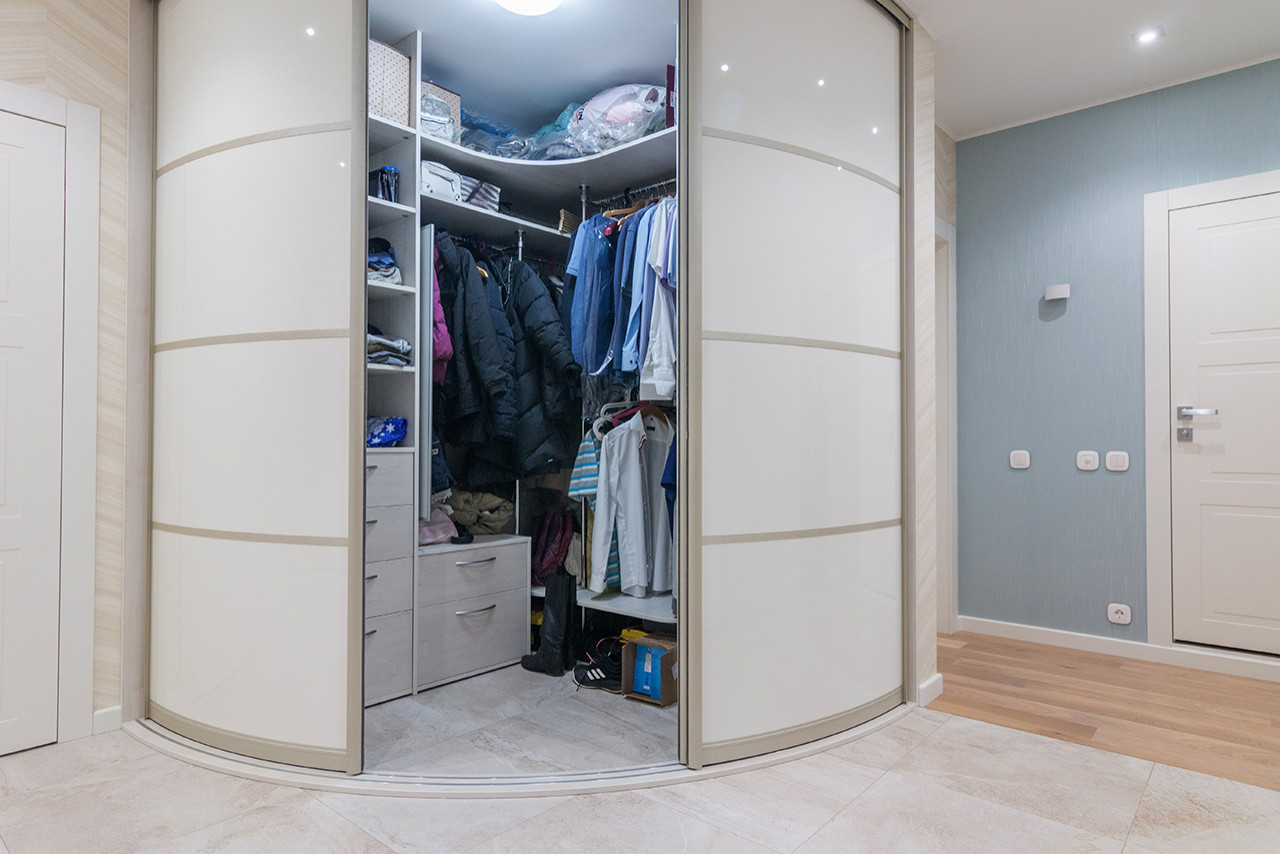 Дизайн четырехкомнатной квартиры в ЖК "Лучи".