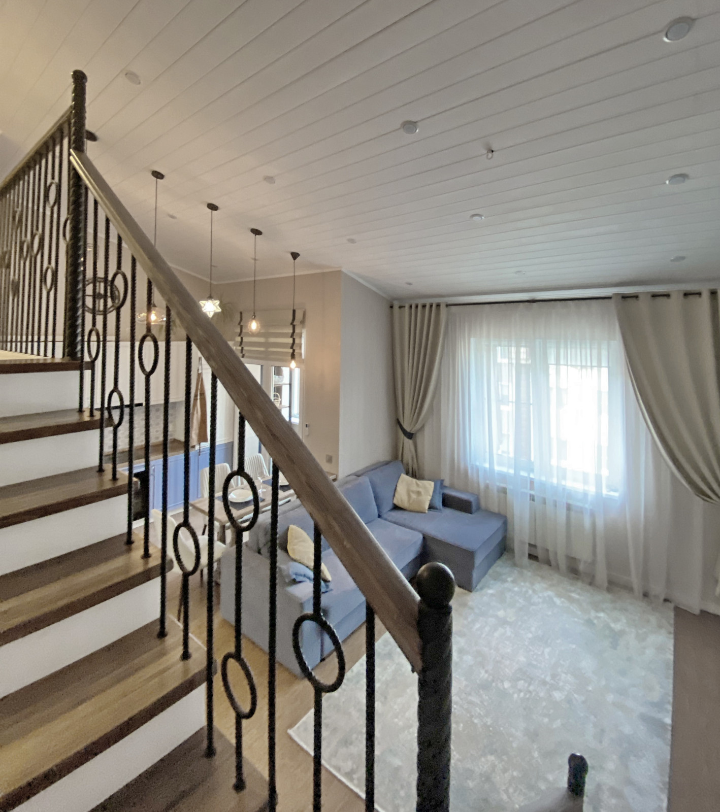 Воздушный лофт. ЖК Валентиновка парк. Двухуровневая квартира, 70 кв.м.