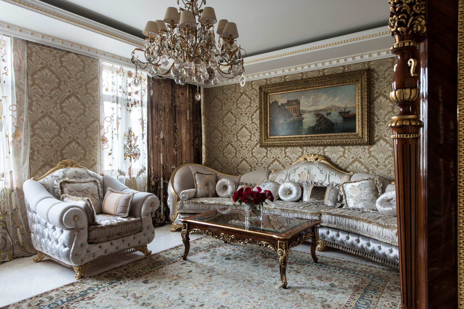 "Нескромное обаяние"