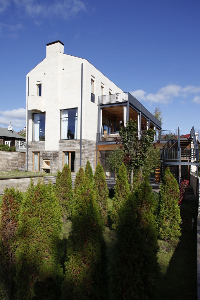 Дом в Иславском