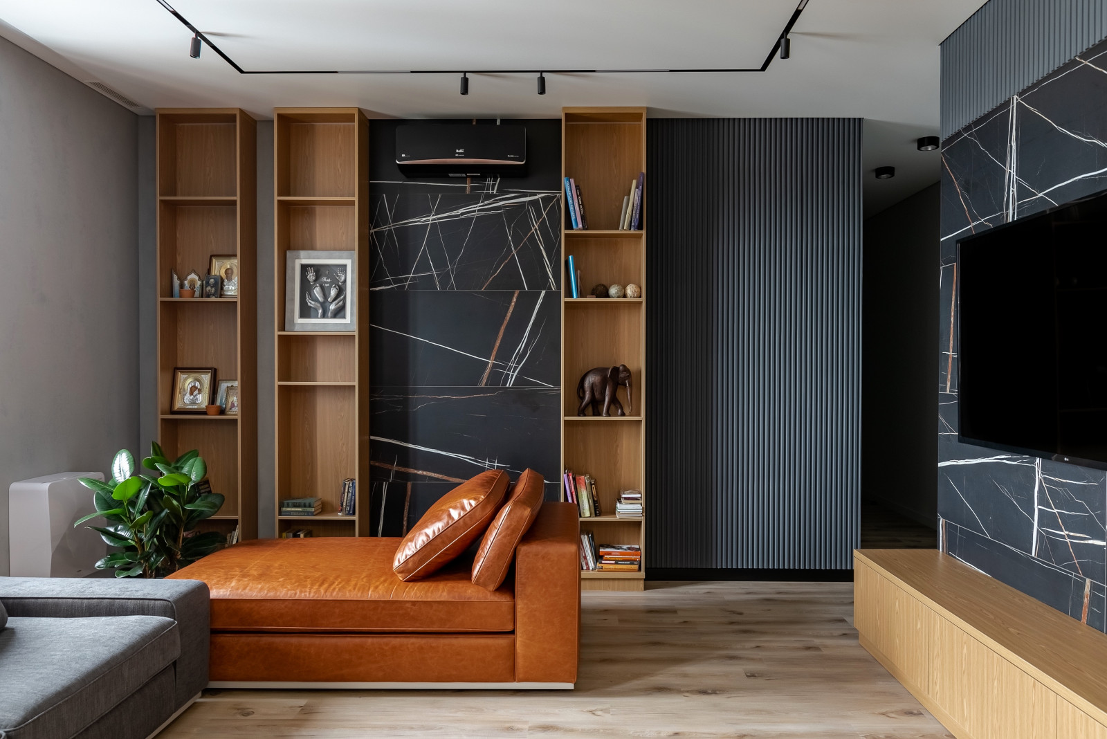 Обложка проекта: Солнце в темноте