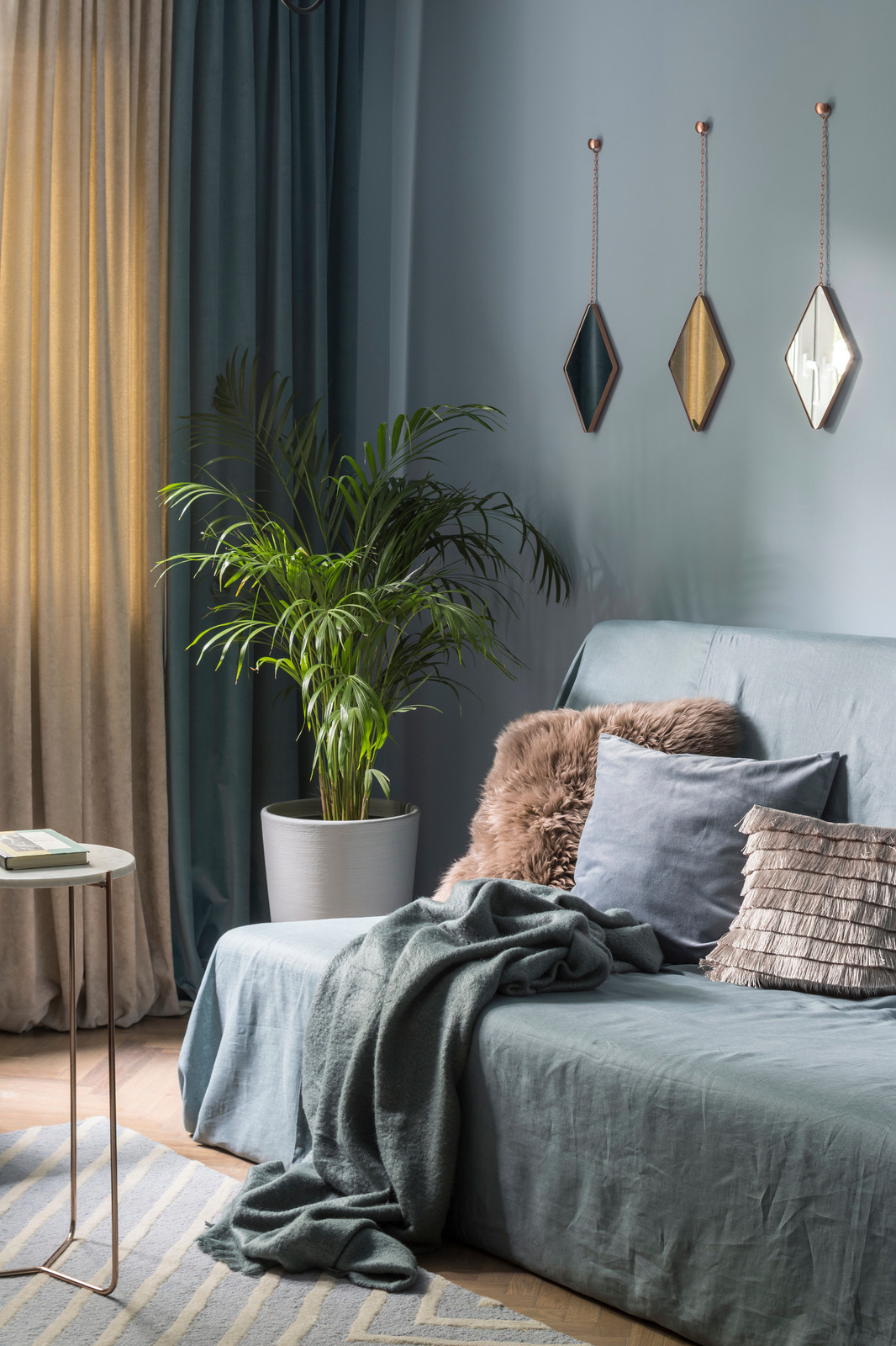 Houzz тур: «Двушка» с двуцветными потолками в доме серии П-44