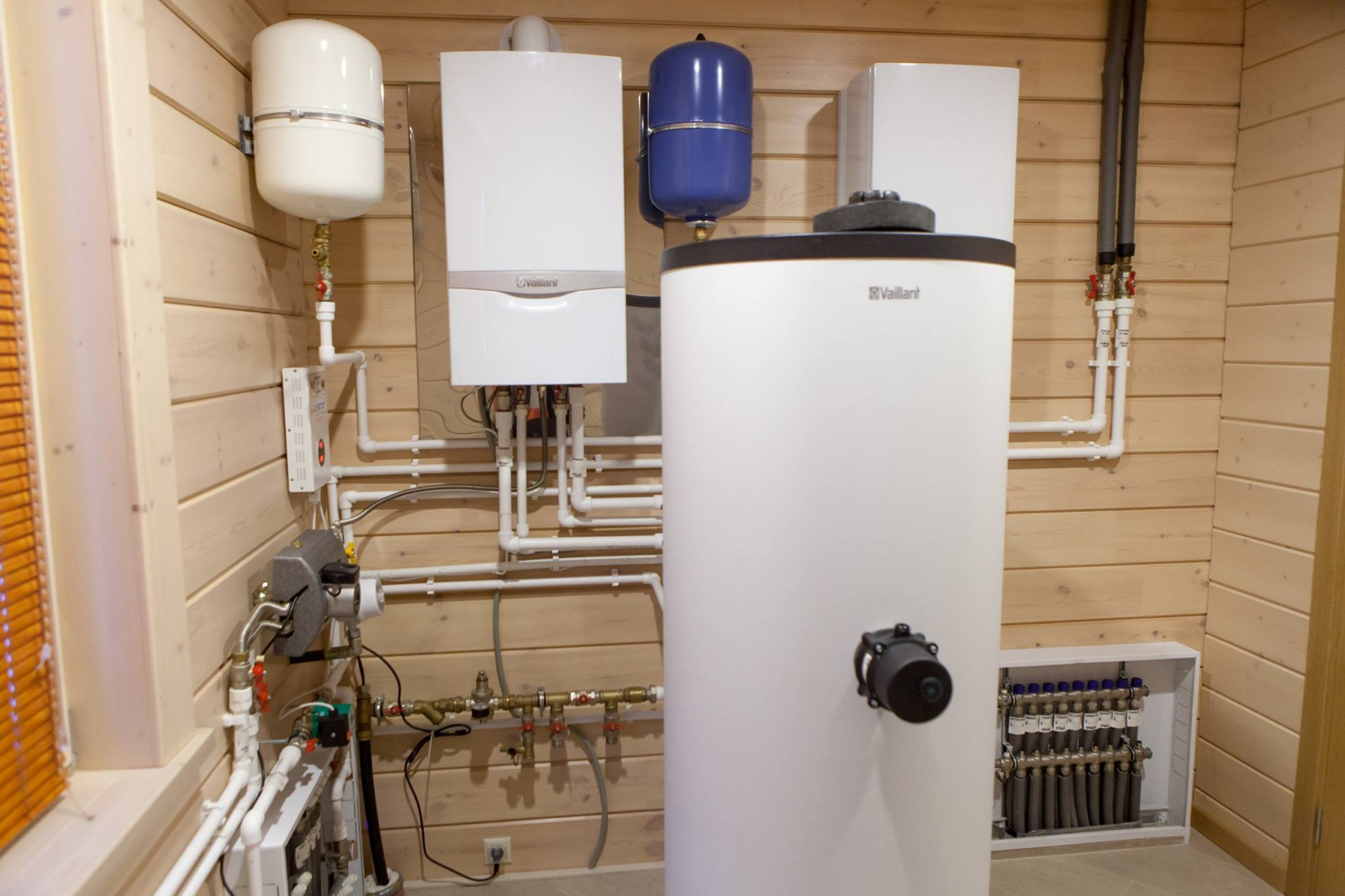 Обложка альбома: Инженерные системы под ключ в загородных домах